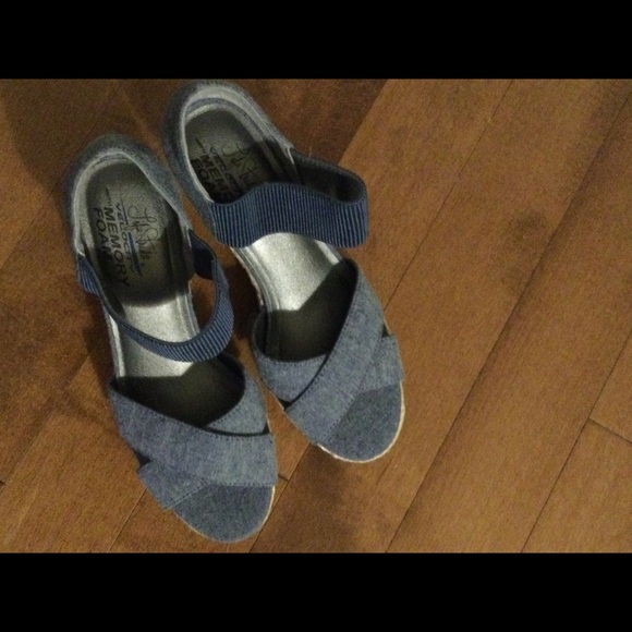 Life Stride Memory Foam Espadrilles Denim 7.5 NWT - Picture 2 of 4